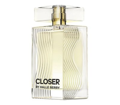 Halle Berry Closer 73862